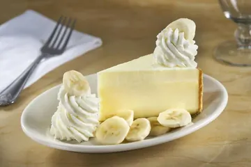 fresh banana cream cheesecake from the cheesecake factory, riyadh