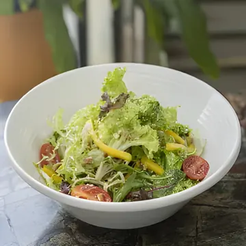 mango salad from urth caffe, riyadh