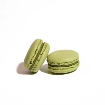 matcha macaron from kultura, riyadh